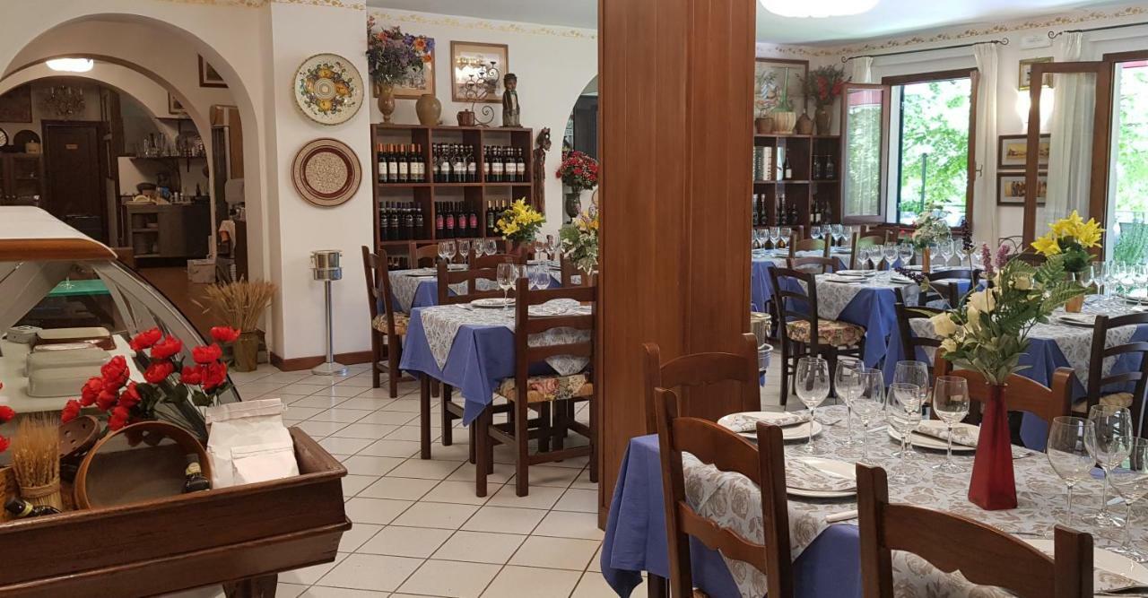 Il Canto Del Fuoco Caiano Esterno foto