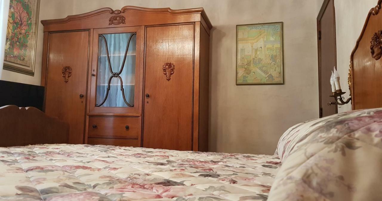 Il Canto Del Fuoco Caiano Esterno foto